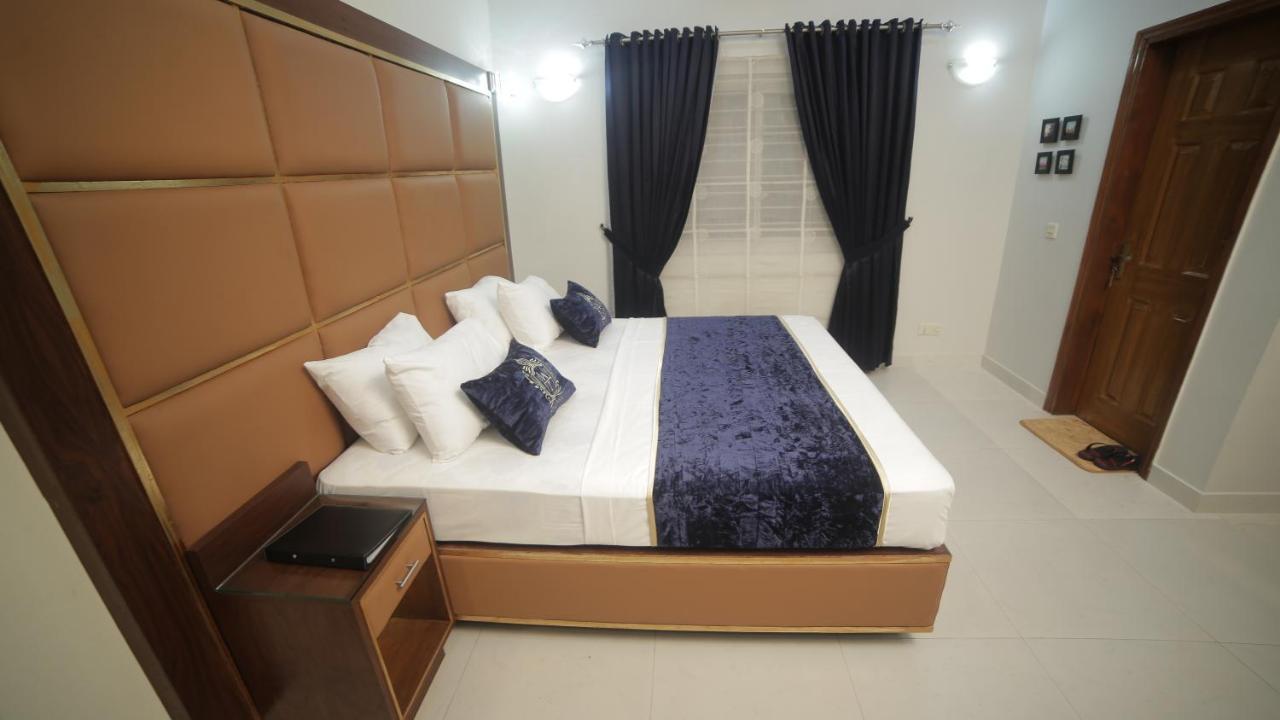 Four Squares Karachi Bed & Breakfast Bagian luar foto