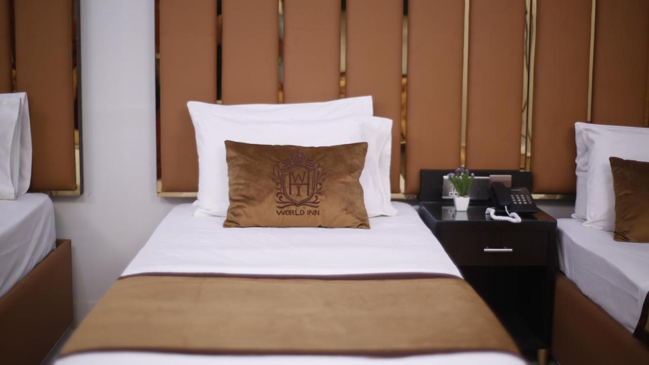 Four Squares Karachi Bed & Breakfast Bagian luar foto