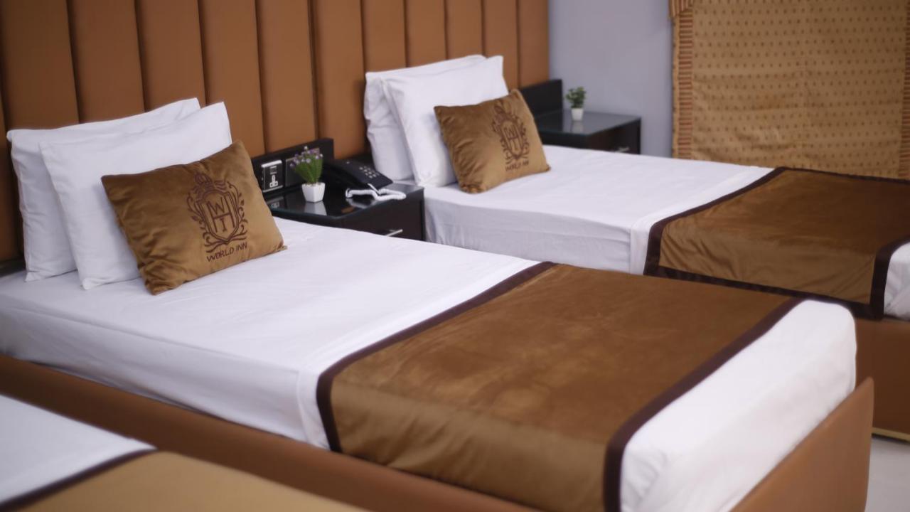 Four Squares Karachi Bed & Breakfast Bagian luar foto