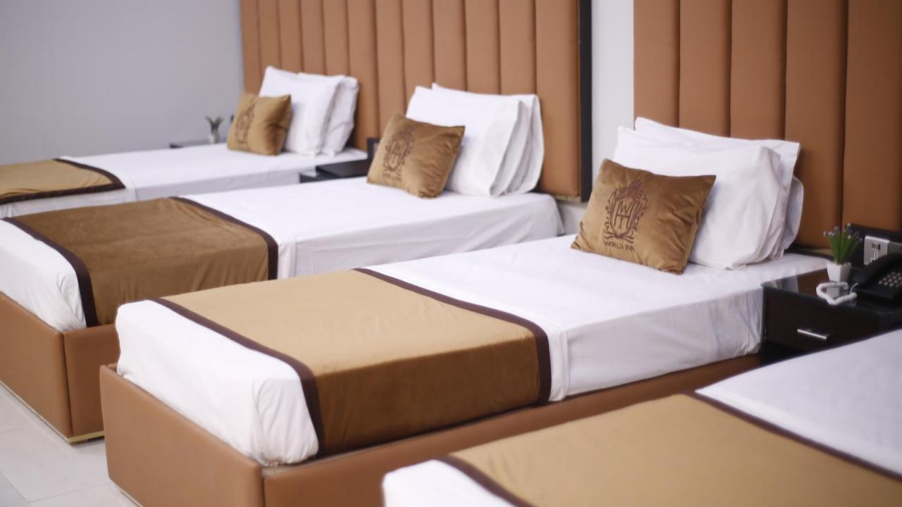 Four Squares Karachi Bed & Breakfast Bagian luar foto
