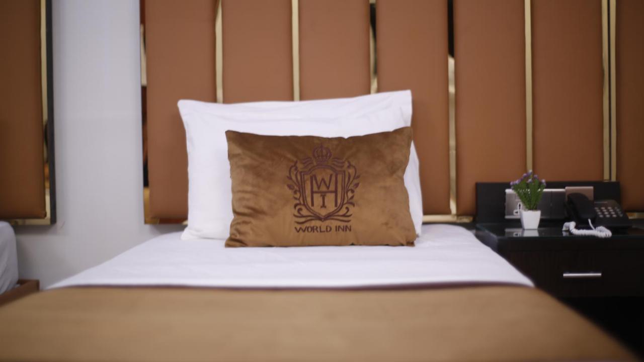 Four Squares Karachi Bed & Breakfast Bagian luar foto